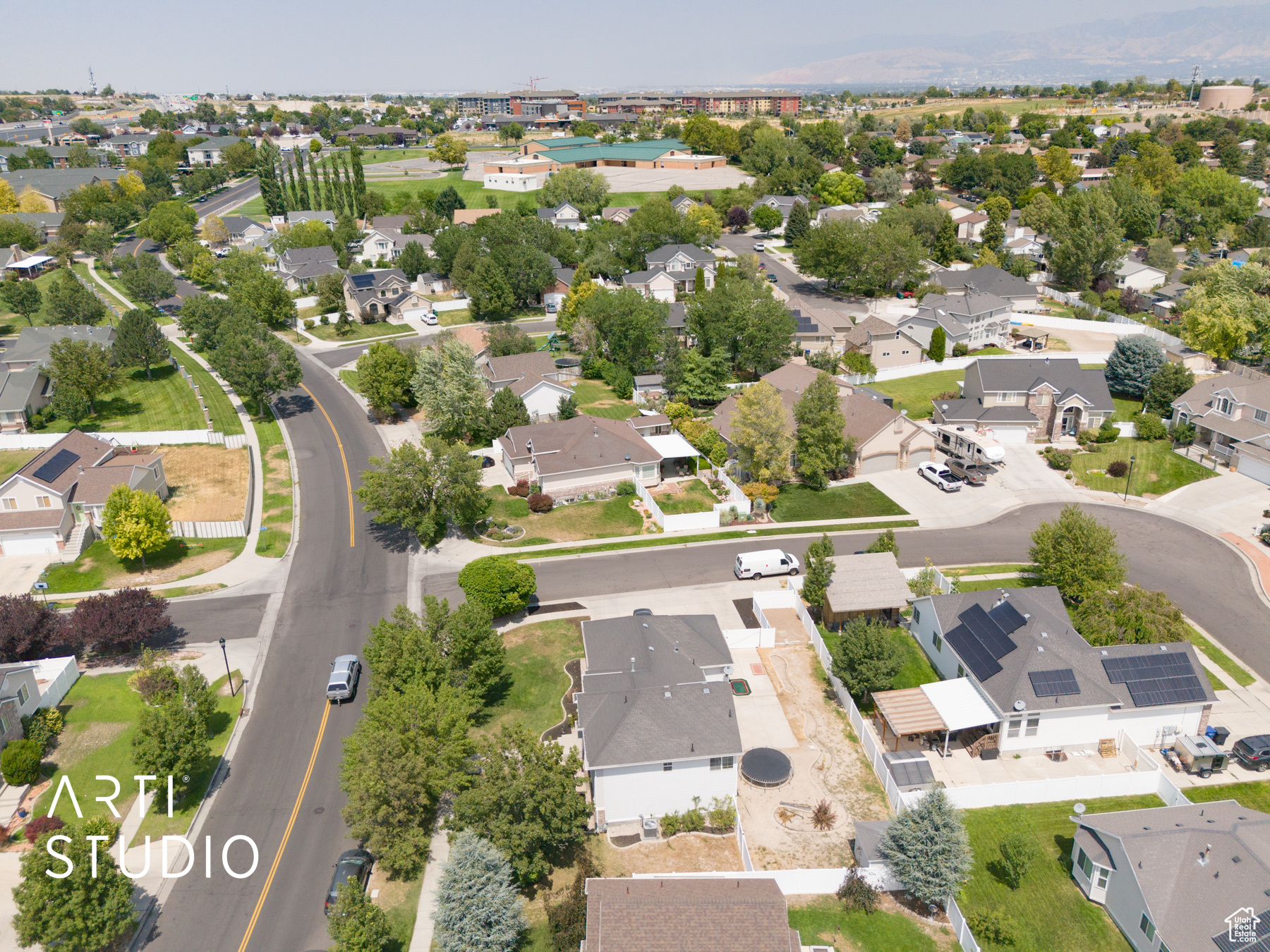 TAYLORS POINTE - Residential