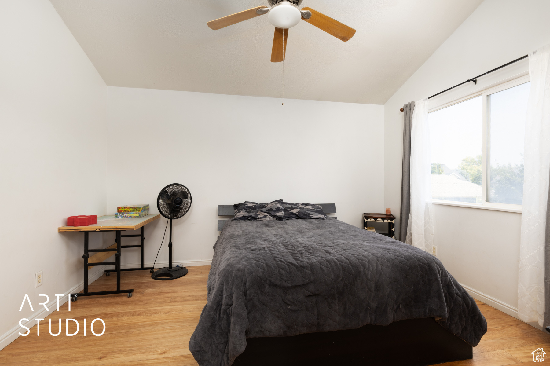 TAYLORS POINTE - Residential