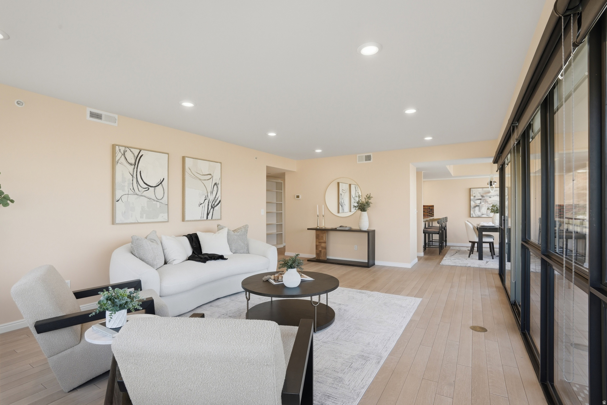 BENCH TOWER - Residential