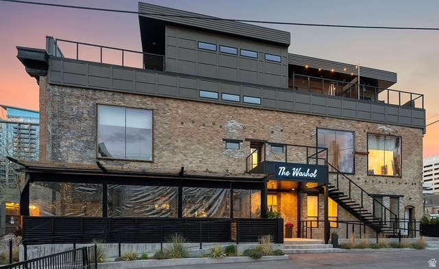 THE WARHOL LOFTS - Residential