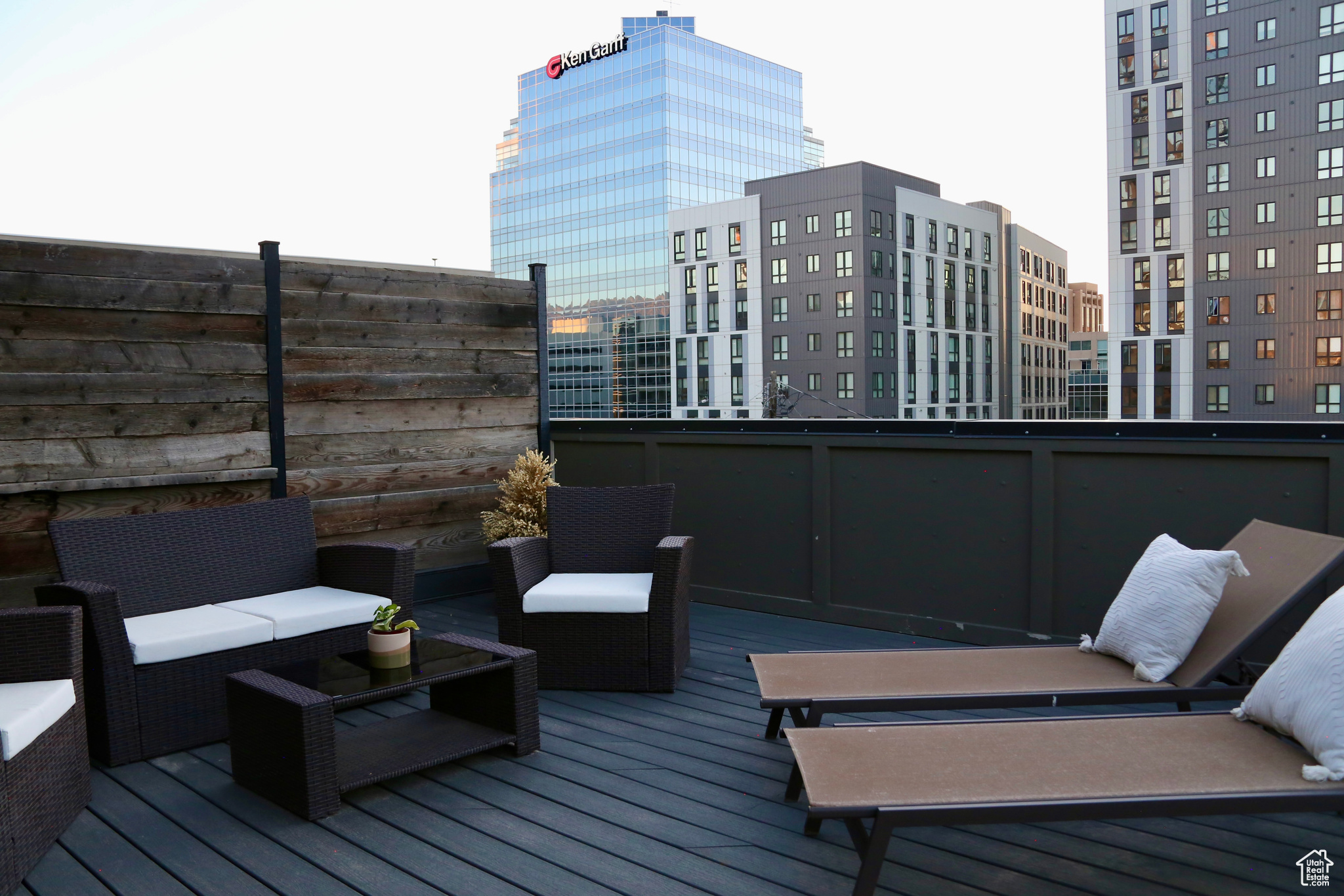 THE WARHOL LOFTS - Residential