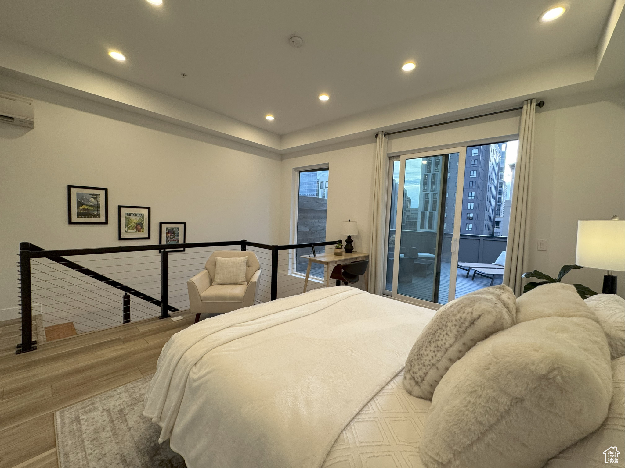 THE WARHOL LOFTS - Residential