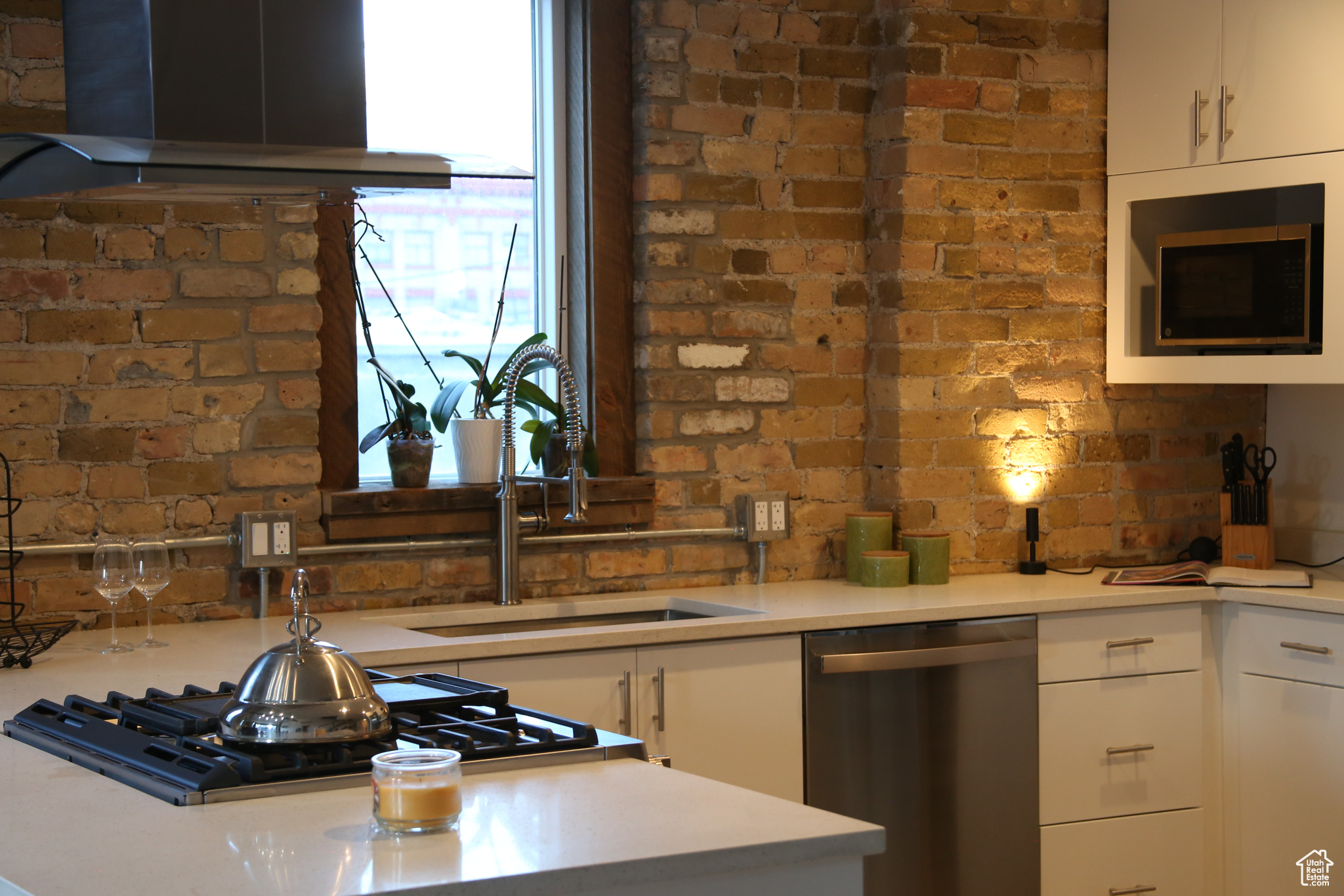 THE WARHOL LOFTS - Residential