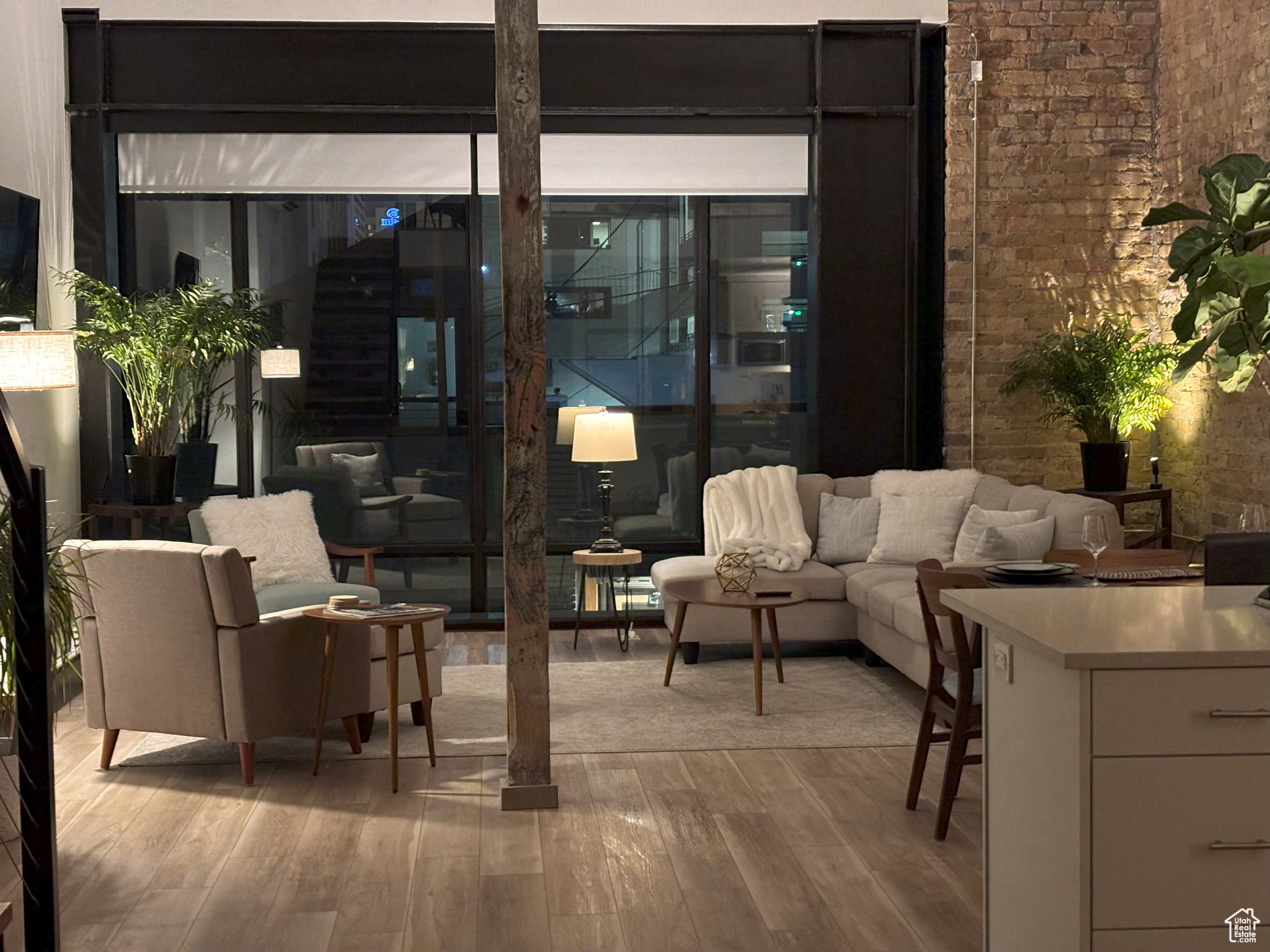 THE WARHOL LOFTS - Residential