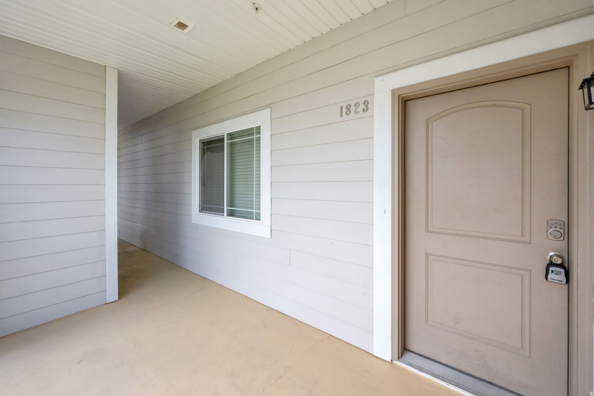 HILLCREST CONDOS - Residential Lease