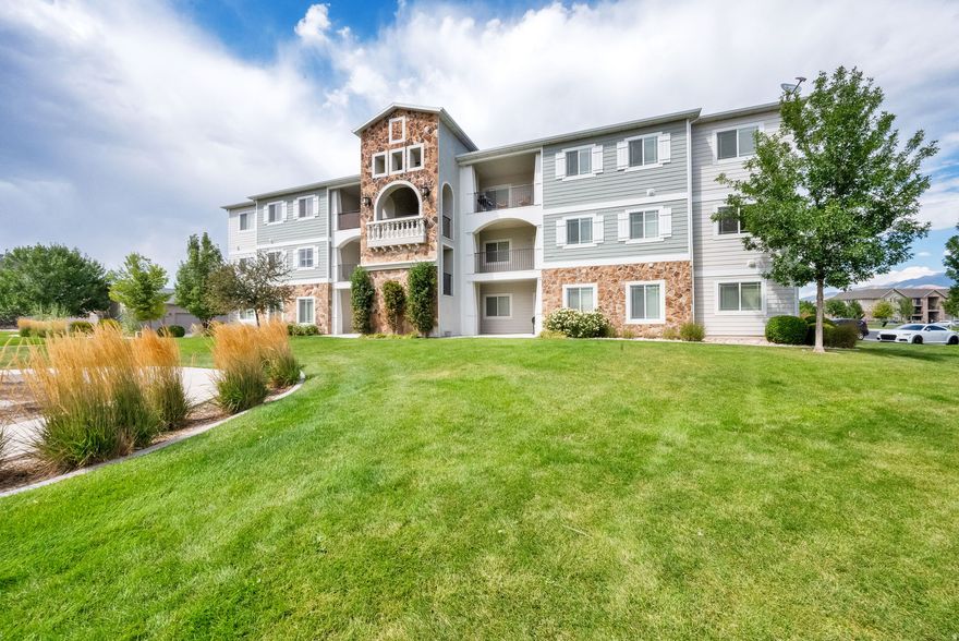 Middle unit, 3 bed, 2 bath, 1 car unattached garage with opener. This beautiful unit is finished with granite countertops, two tone paint, laminate floors, and carpet in bedrooms and living room. Located in building O, this unit faces playground. Brand new stainless steel fridge, dishwasher, electric range, microwave. Washer and dryer in unit. Lockable storage closet on patio. HOA fee is Paid by owner. HOA includes high speed internet, clubhouse, pool, gym, water, sewer, garbage. Tenant responsible for Gas and Electricity. Tenants must have only 2 cars. A third car can't be parked in visitor parking. It could/will get towed if parked overnight. Owner and Property Management Company are not responsible for any towing charges or fees. If desired, tenants are responsible for cable. Pets are accepted on a case by case basis. If accepted, $75 per pet/monthly plus a $750 per pet deposit that is fully refundable. For additional requirements, please visit: https://actionteamutah.com/requirements-for-renters