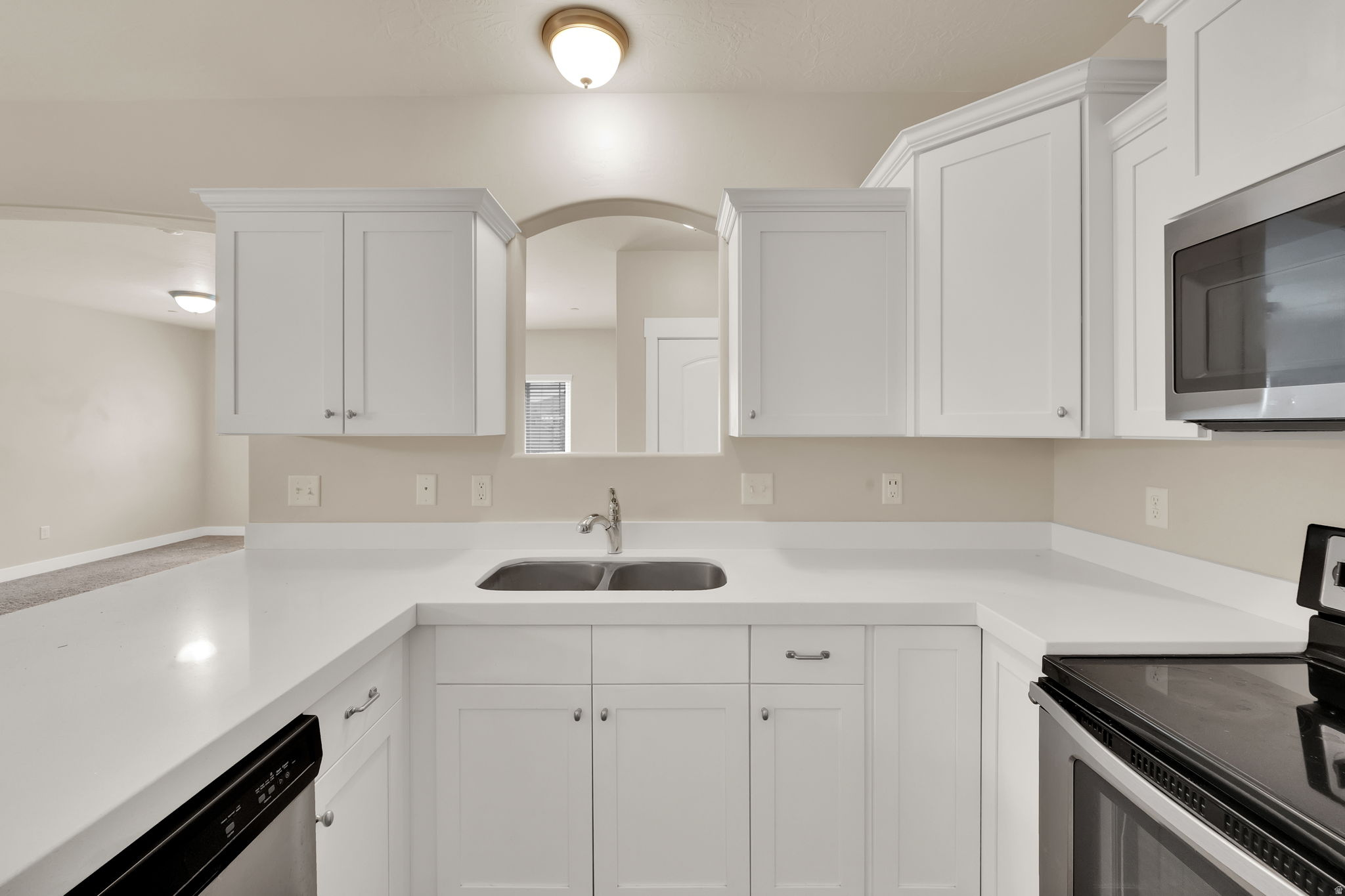 HILLCREST CONDOS - Residential Lease