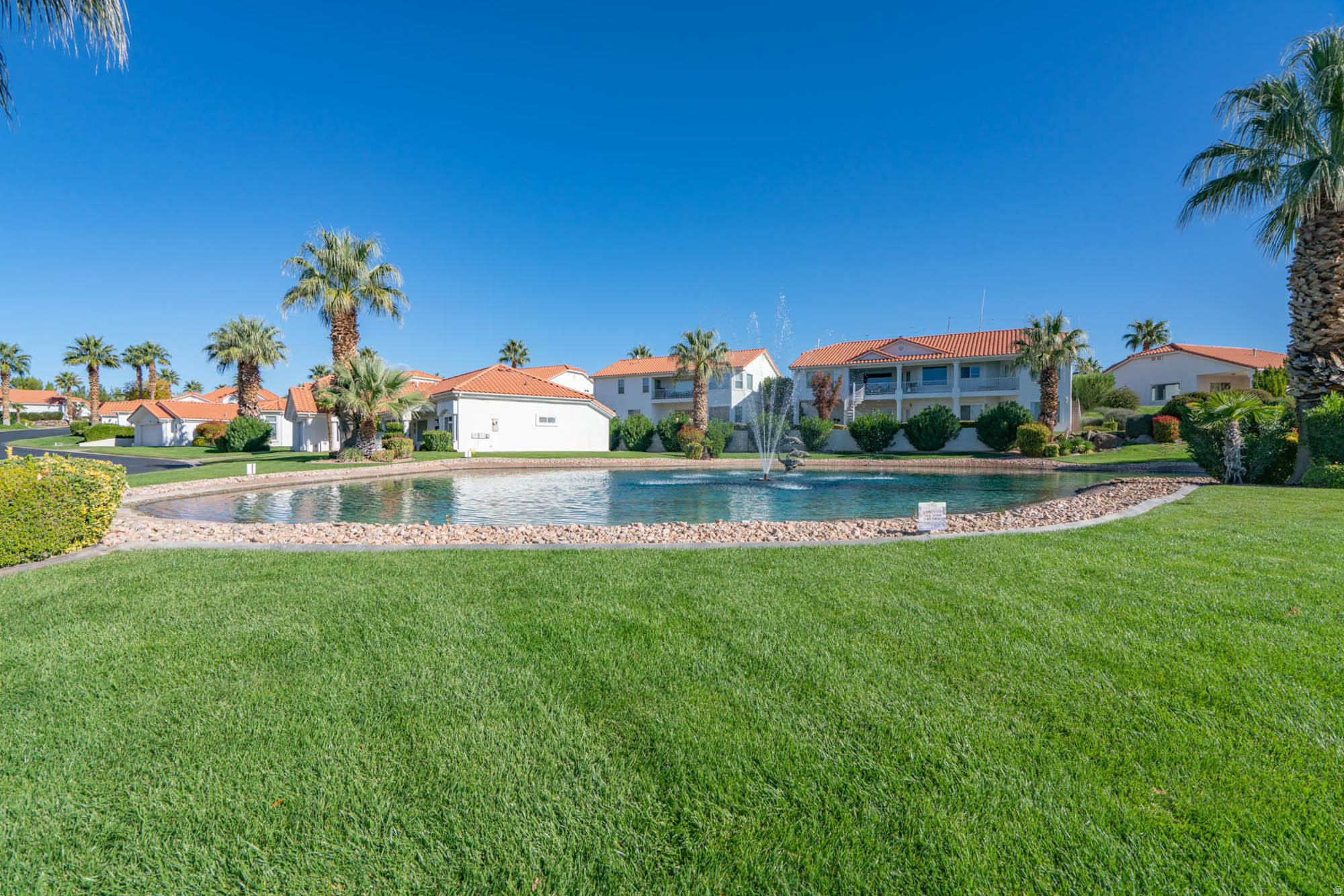 EMERALD SPRINGS TH 1 - Residential