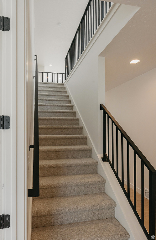 CANYON POINT - Residential