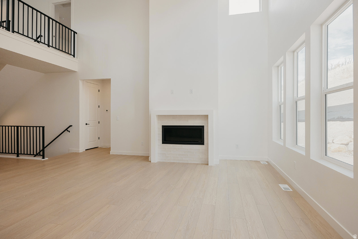 CANYON POINT - Residential