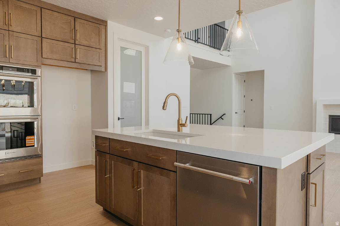 CANYON POINT - Residential