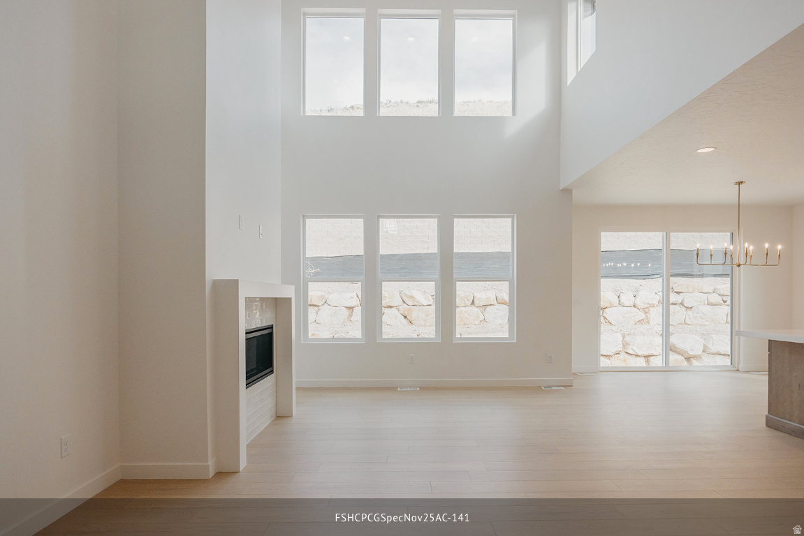 CANYON POINT - Residential