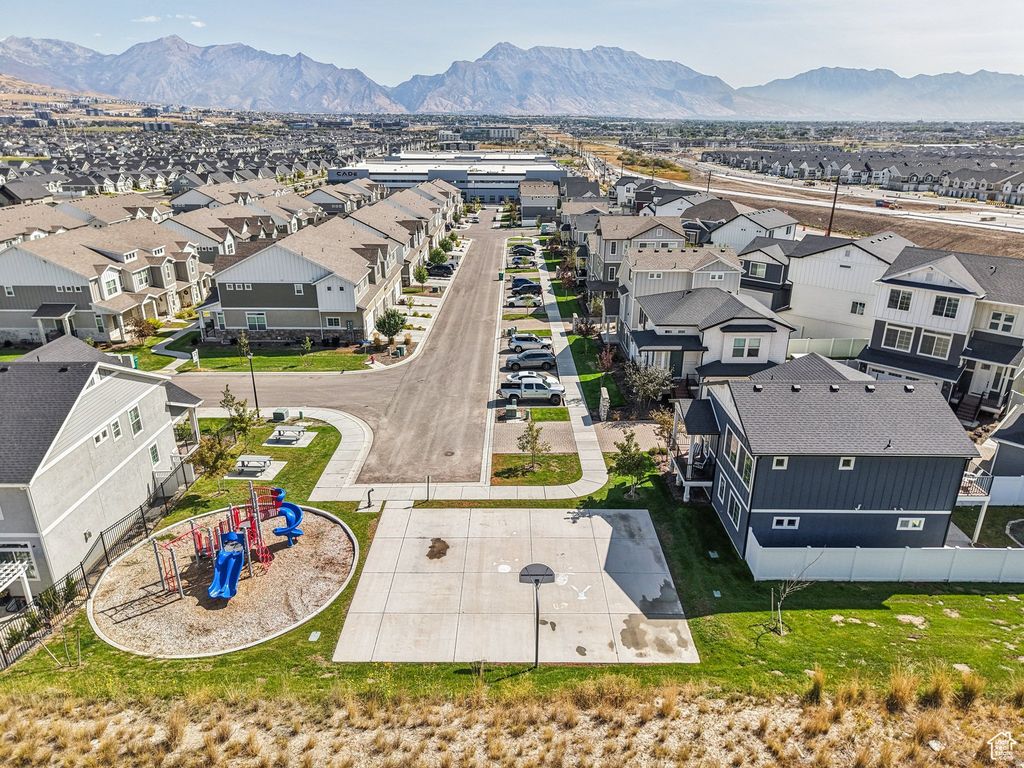 Photo of 4353 W BROMWELL CT, Lehi, UT 84048 (MLS # 2142306)