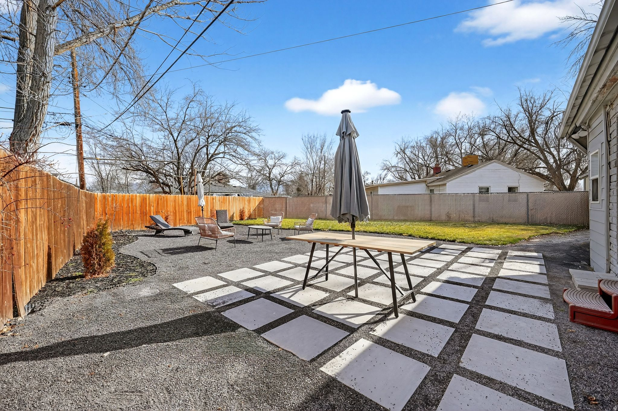 GLENDALE GARDENS - Residential