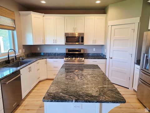 Tiny photo for 9051 N CLUBHOUSE LN, Eagle Mountain, UT 84005 (MLS # 2116861)