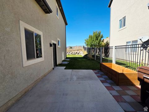 Tiny photo for 9051 N CLUBHOUSE LN, Eagle Mountain, UT 84005 (MLS # 2116861)