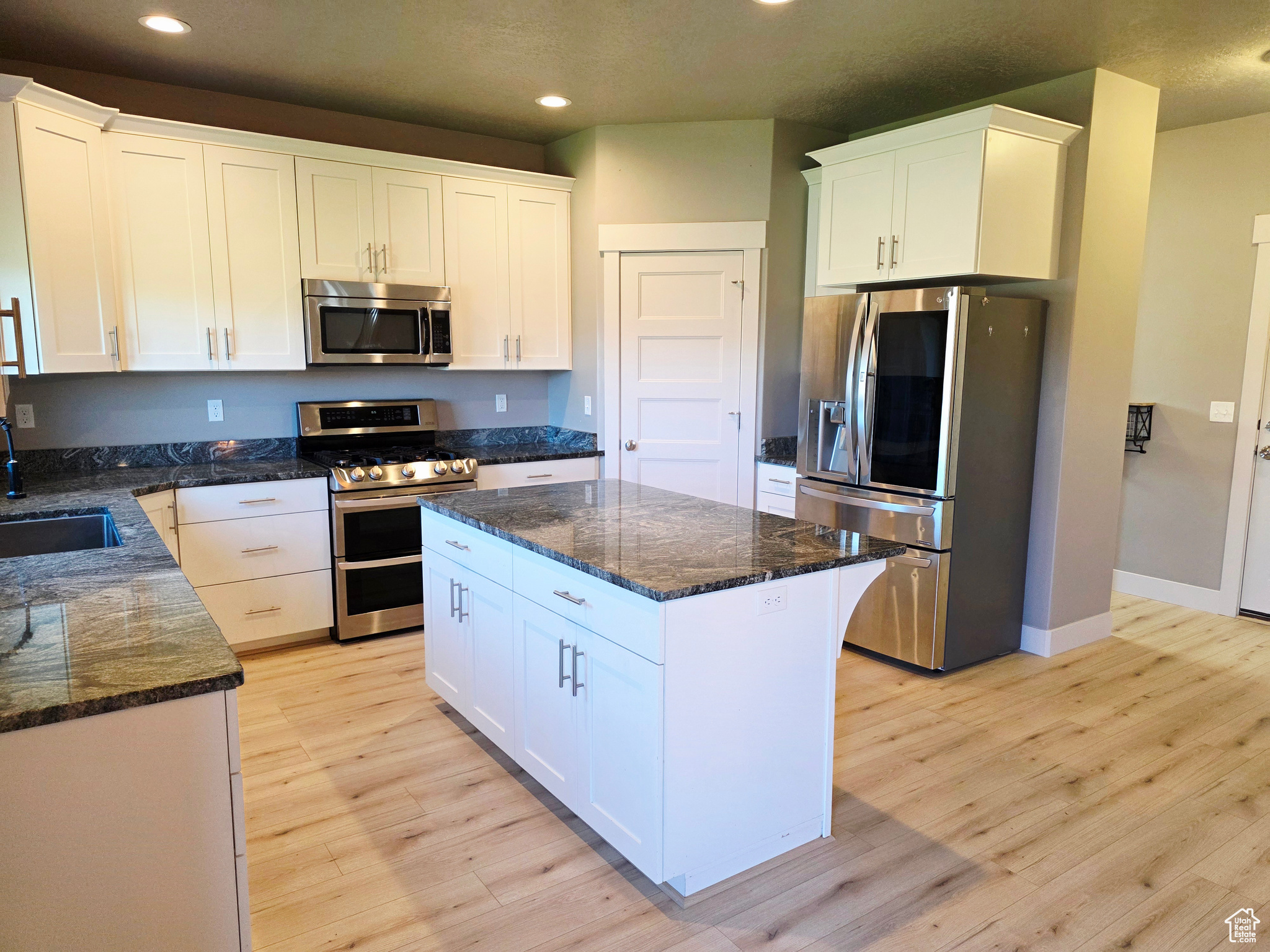 THE RANCHES - Residential