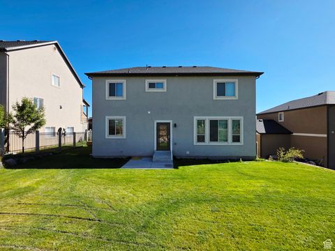 Tiny photo for 9051 N CLUBHOUSE LN, Eagle Mountain, UT 84005 (MLS # 2116861)