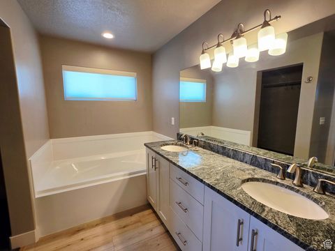 Tiny photo for 9051 N CLUBHOUSE LN, Eagle Mountain, UT 84005 (MLS # 2116861)