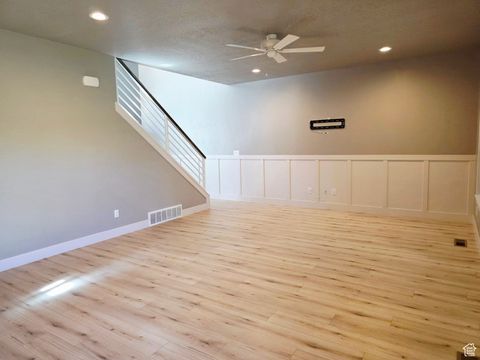 Tiny photo for 9051 N CLUBHOUSE LN, Eagle Mountain, UT 84005 (MLS # 2116861)