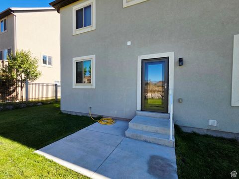 Tiny photo for 9051 N CLUBHOUSE LN, Eagle Mountain, UT 84005 (MLS # 2116861)