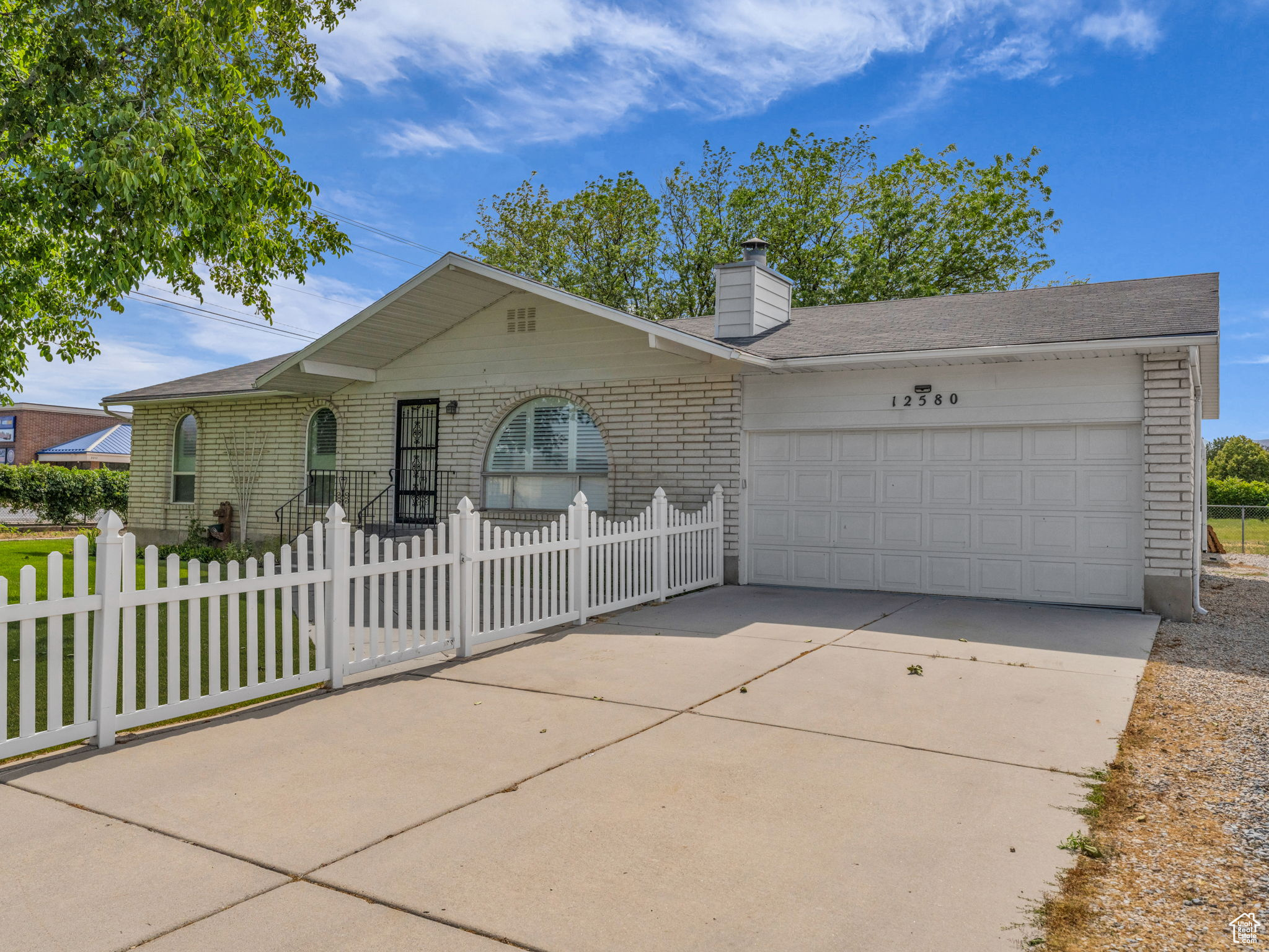 MEADOWS - Residential
