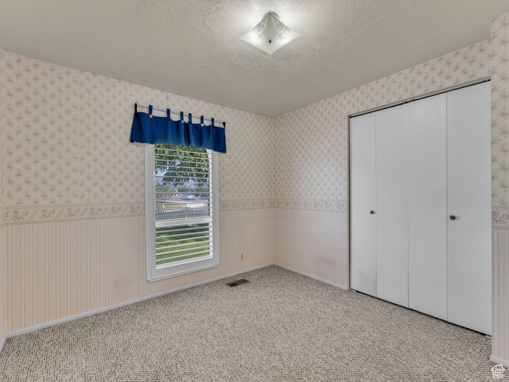 MEADOWS - Residential