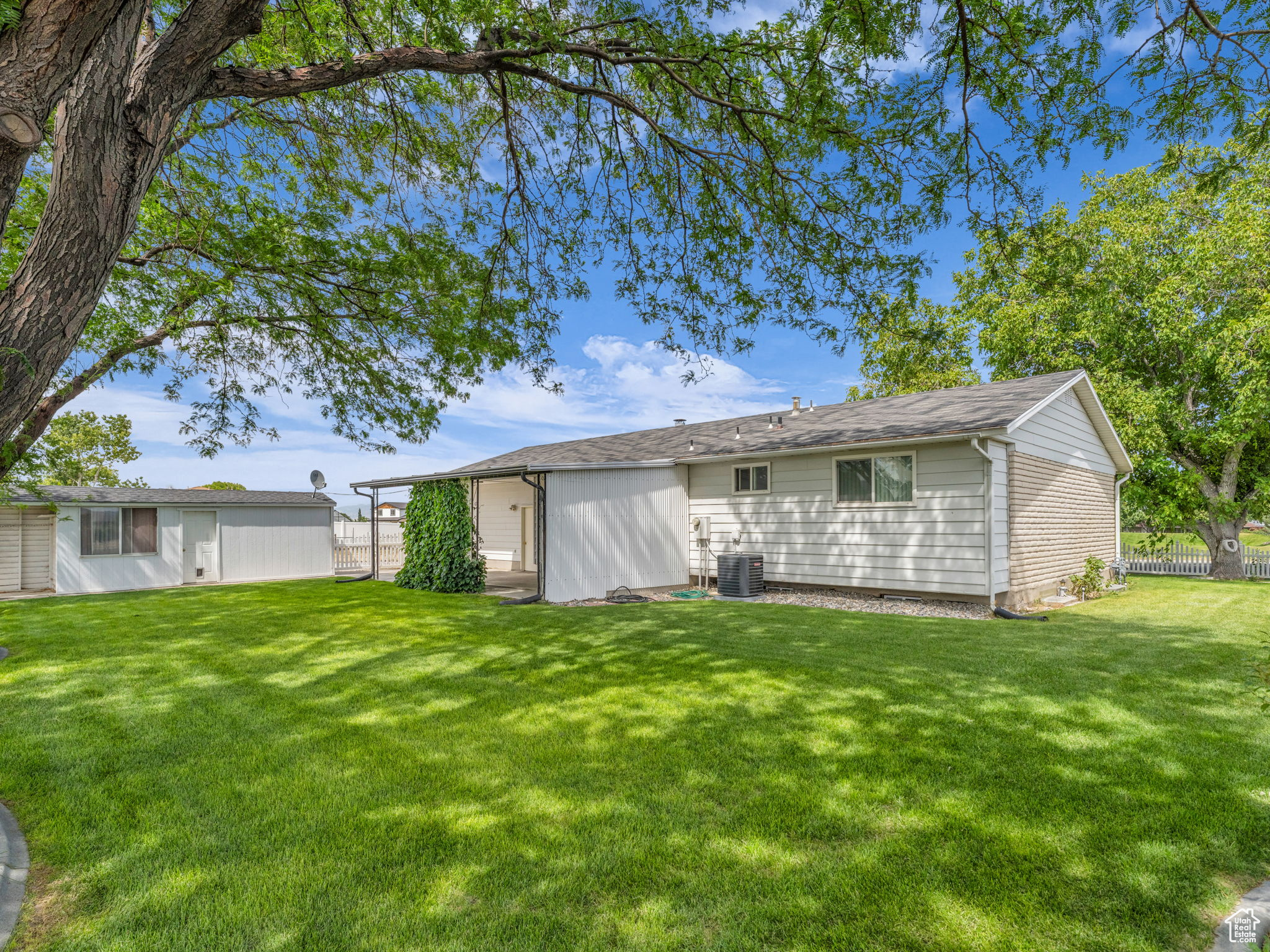 MEADOWS - Residential