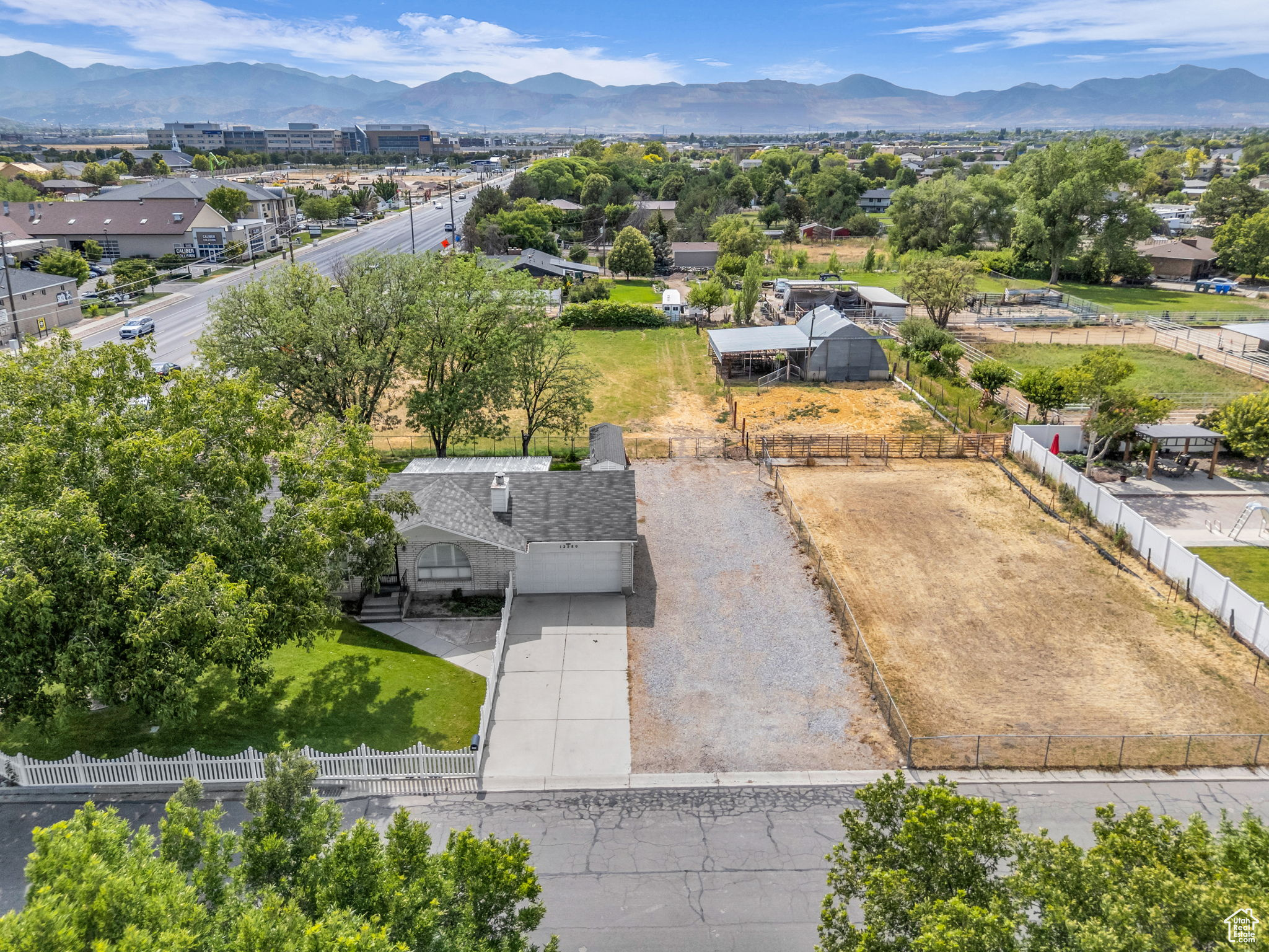MEADOWS - Residential