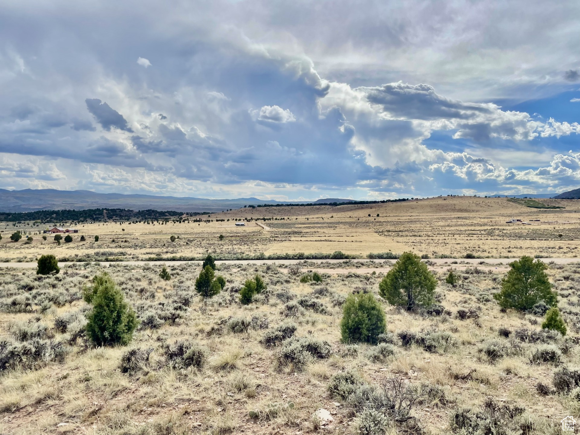 BANDANNA RANCH - Land