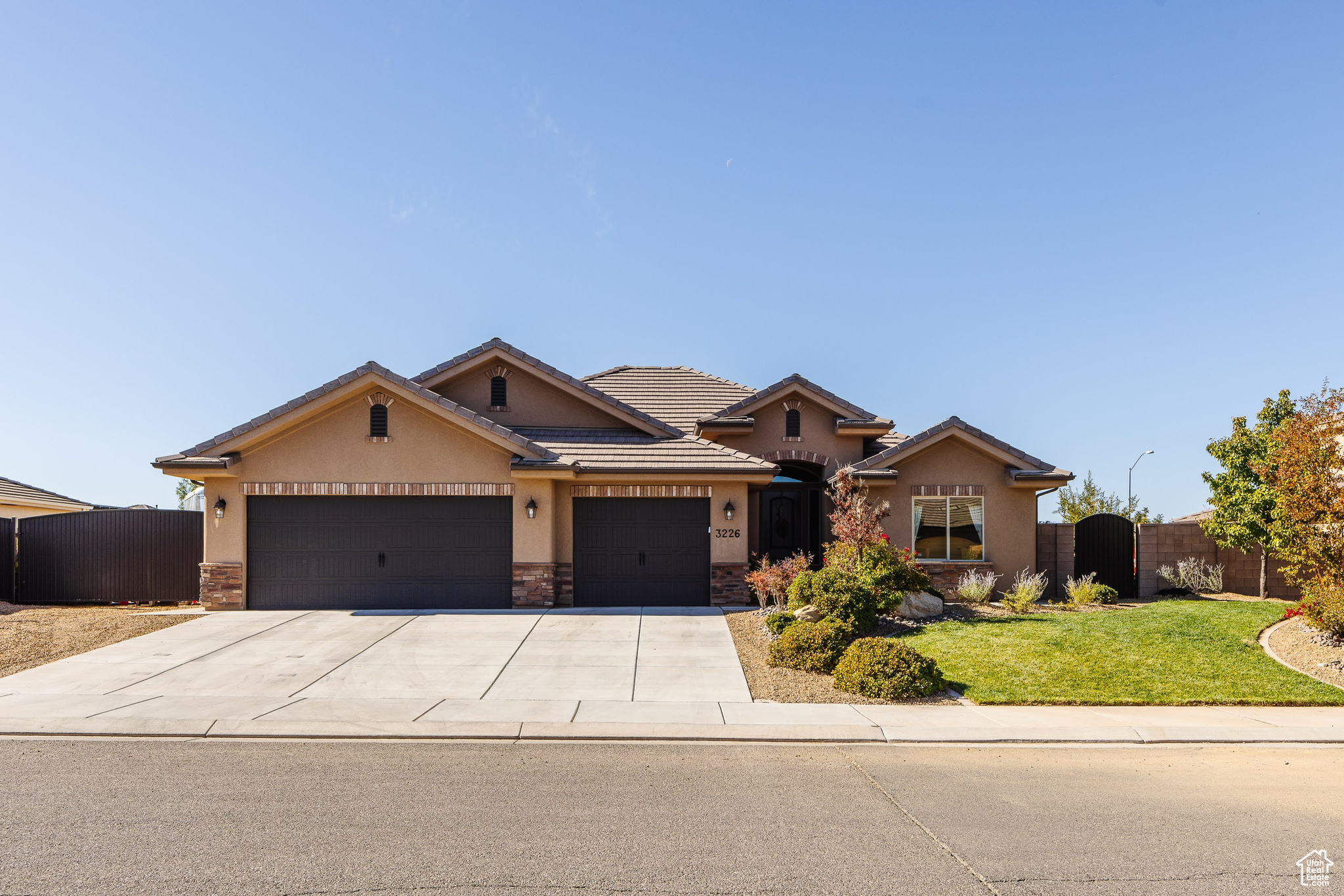 Home For Sale 3226 S 3020 E, St. UT 84790 Homie