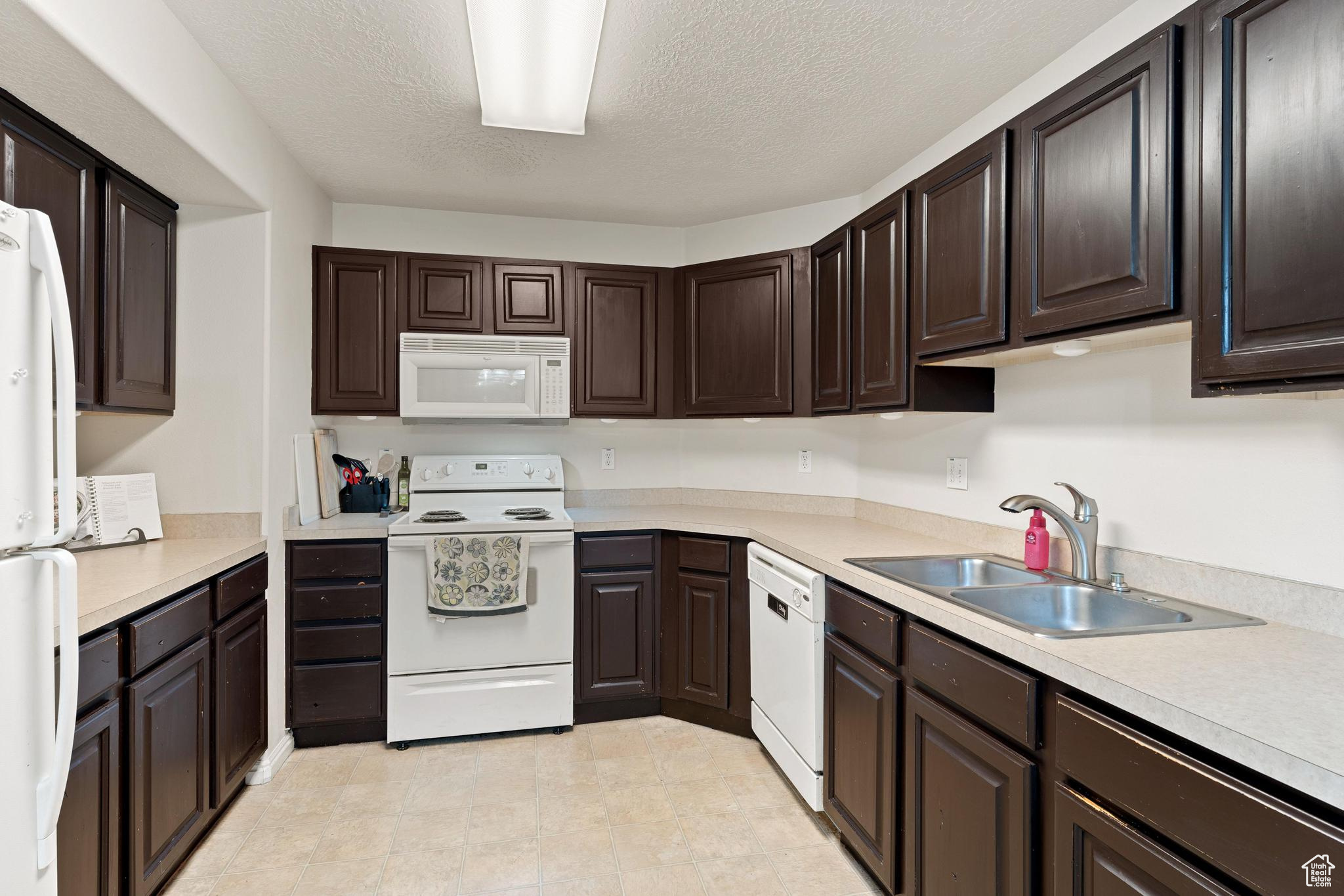 WILLOW SPRINGS - Residential