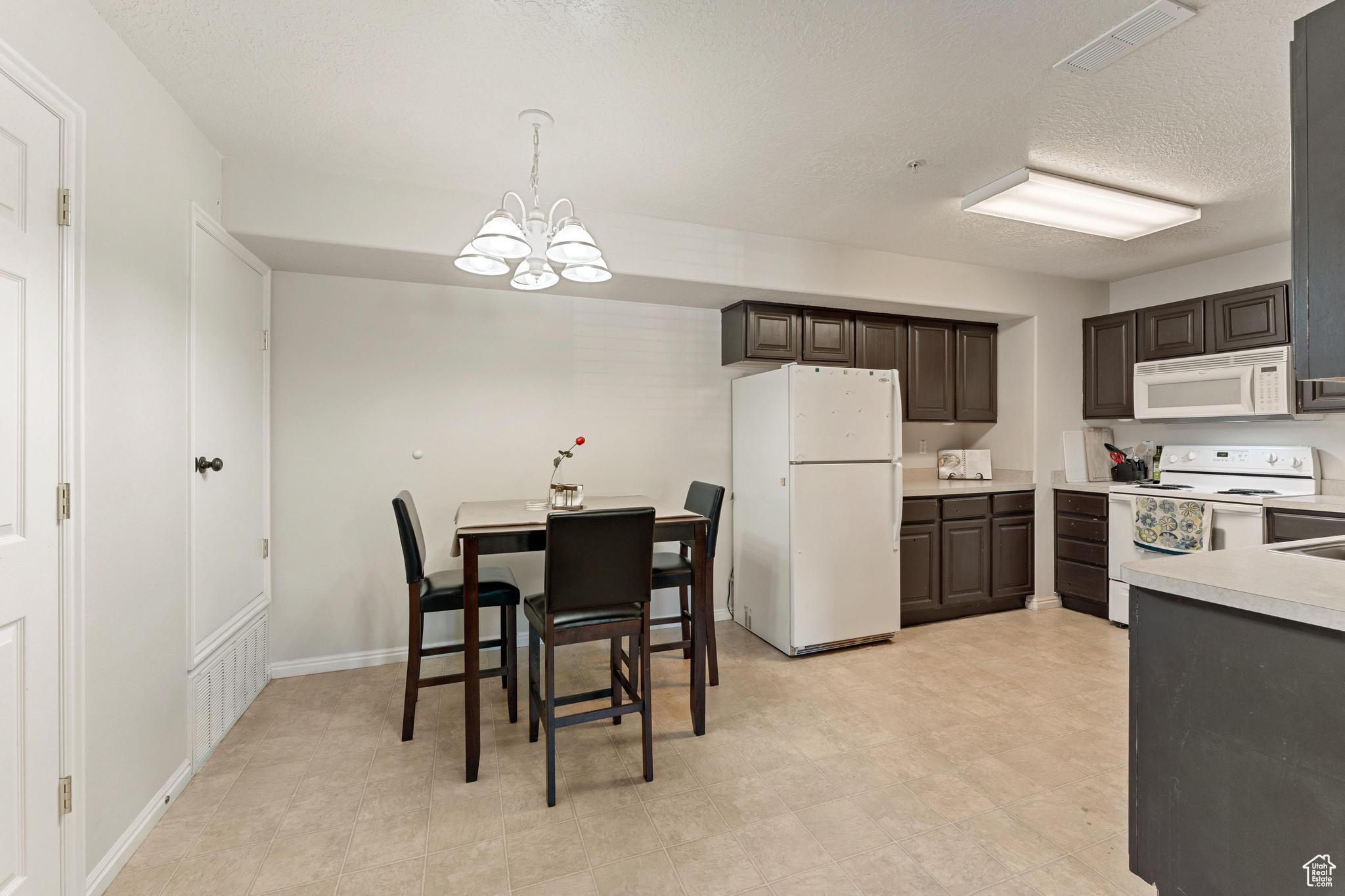 WILLOW SPRINGS - Residential
