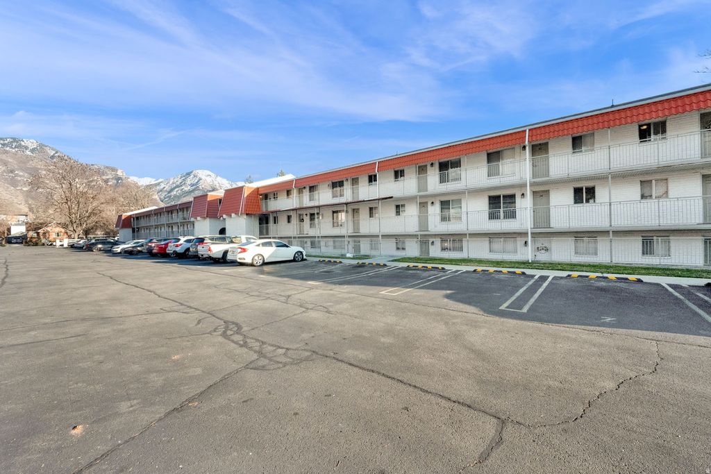 Photo of 455 N 400 W #25, Provo, UT 84601 (MLS # 2142822)