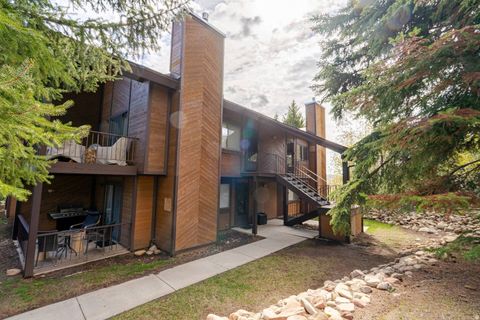 Tiny photo for 2025 CANYONS RESORT DR #I8, Park City, UT 84098 (MLS # 2135309)