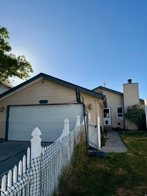 Tiny photo for 3038 S ARTHURS CT W, West Valley City, UT 84120 (MLS # 2158523)