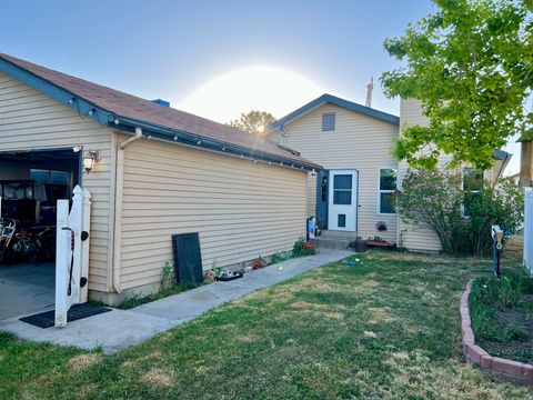 Photo of 3038 S ARTHURS CT W, West Valley City, UT 84120 (MLS # 2158523) Photo of 3038 S ARTHURS CT W, West Valley City, UT 84120 (MLS # 2158523)