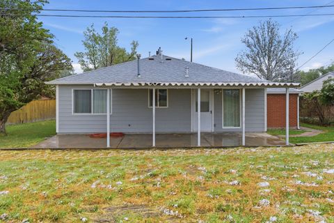 Tiny photo for 1072 S GLENDALE CIR, Salt Lake City, UT 84104 (MLS # 2151456)