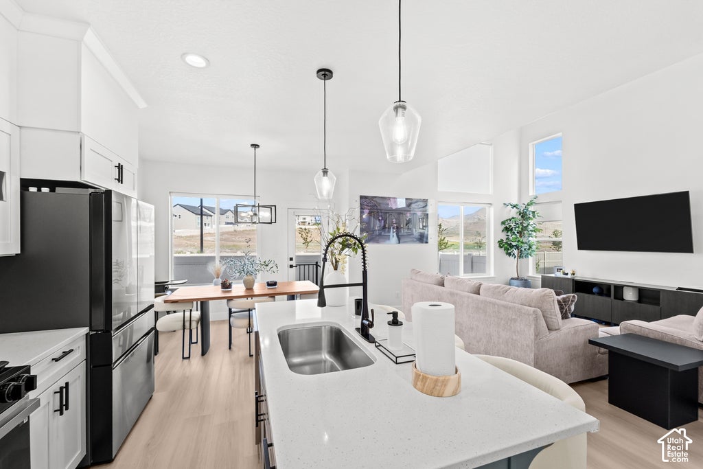 Photo of 999 N LEDGER DR, Saratoga Springs, UT 84045 (MLS # 2189606)