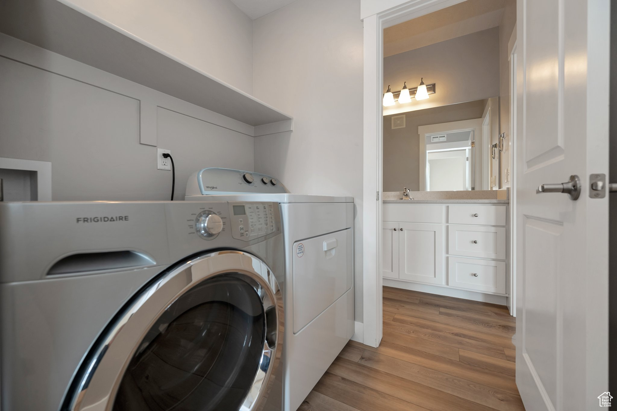 Heber City, Utah 84032, United States, 3 Bedrooms Bedrooms, ,2 BathroomsBathrooms,Residential,Active,166000