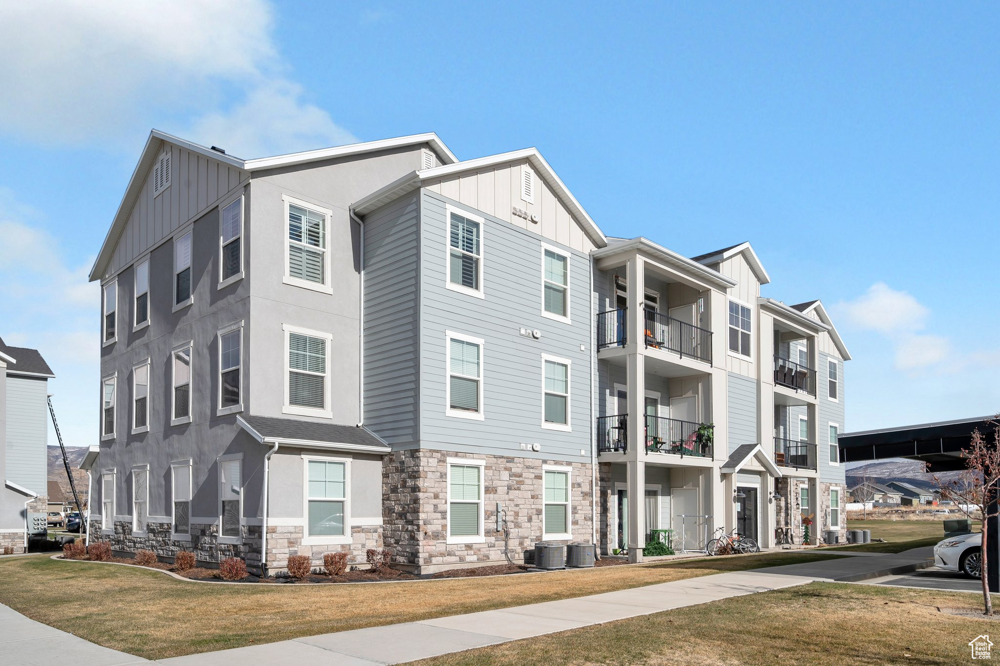 Heber City, Utah 84032, United States, 3 Bedrooms Bedrooms, ,2 BathroomsBathrooms,Residential,Active,166000