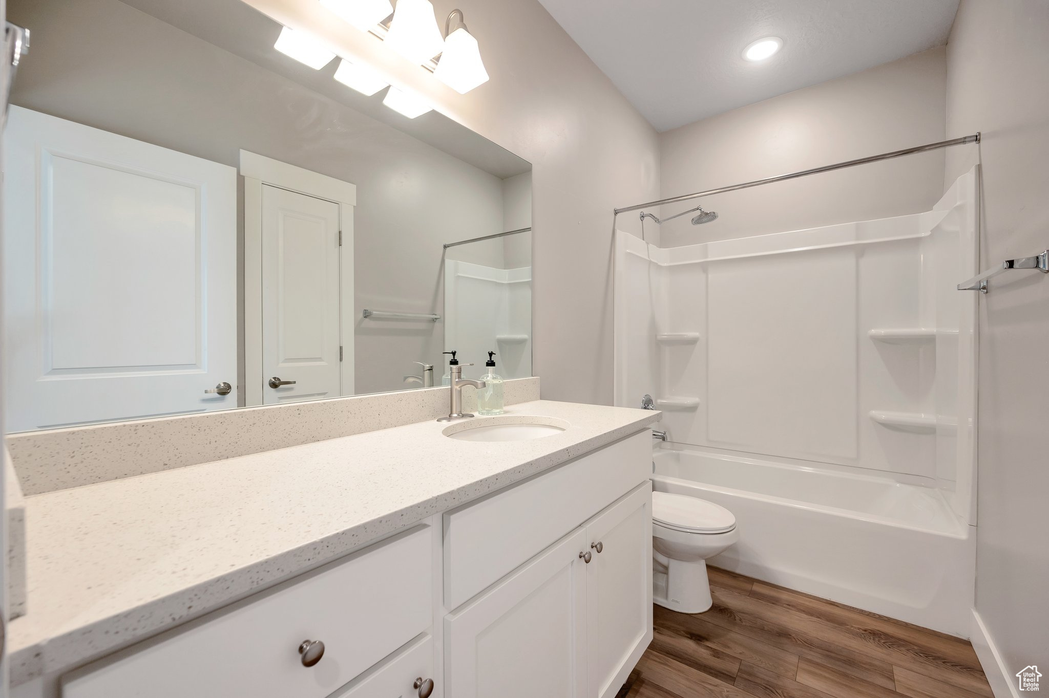 Heber City, Utah 84032, United States, 3 Bedrooms Bedrooms, ,2 BathroomsBathrooms,Residential,Active,166000