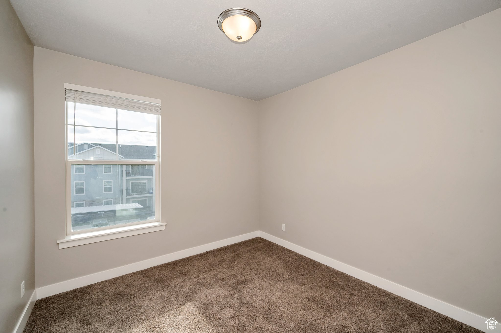 Heber City, Utah 84032, United States, 3 Bedrooms Bedrooms, ,2 BathroomsBathrooms,Residential,Active,166000