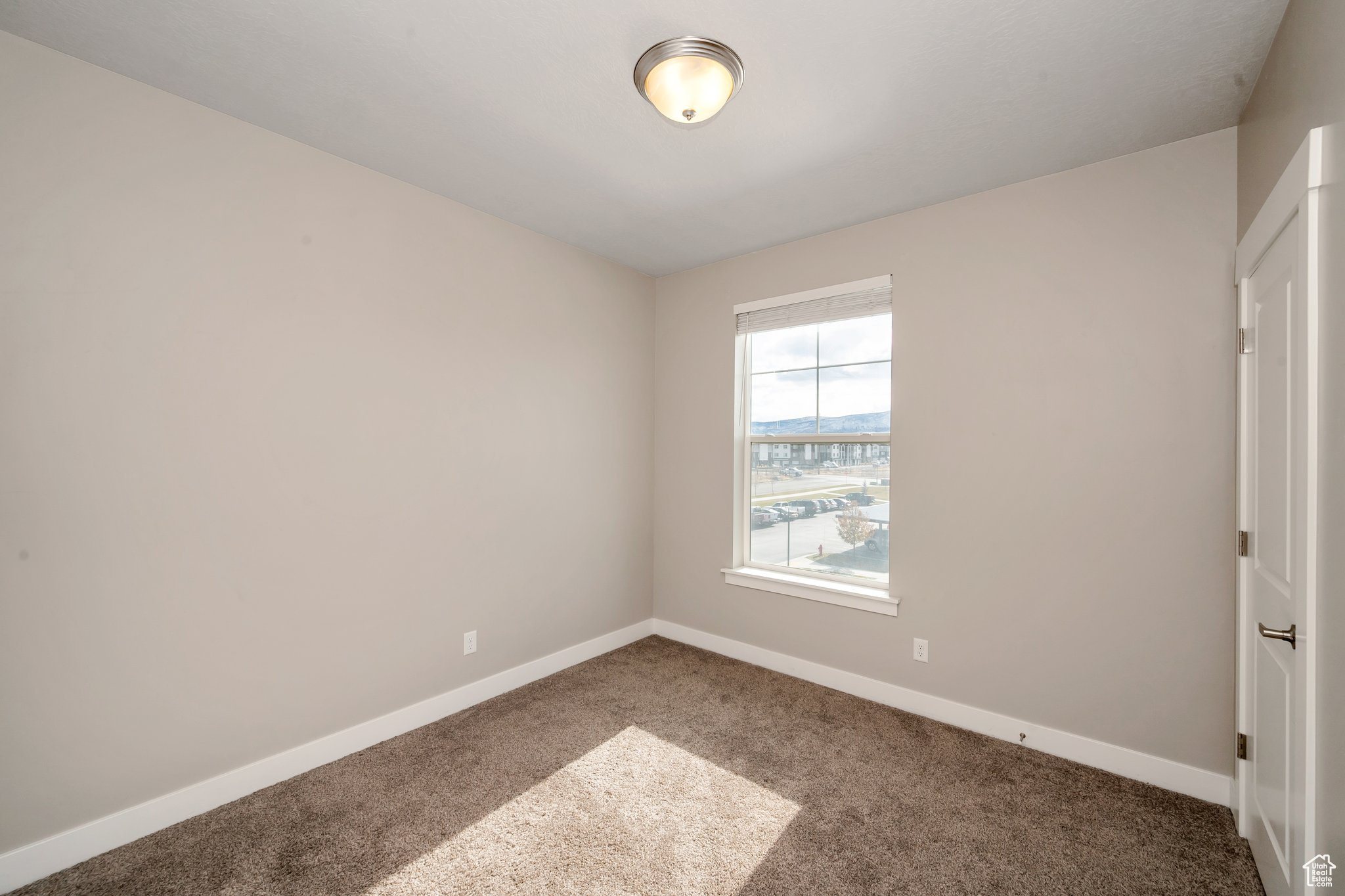 Heber City, Utah 84032, United States, 3 Bedrooms Bedrooms, ,2 BathroomsBathrooms,Residential,Active,166000