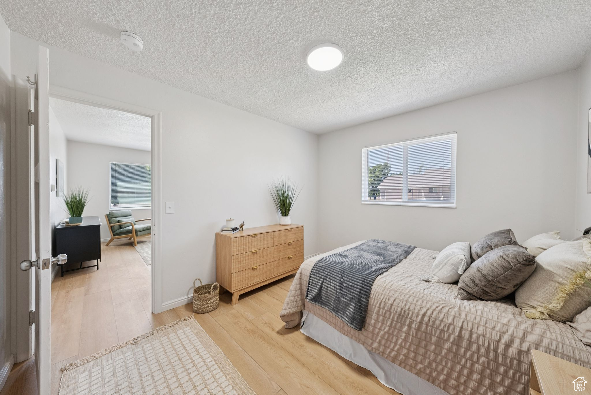 PARKSIDE CIRCLE - Residential Income