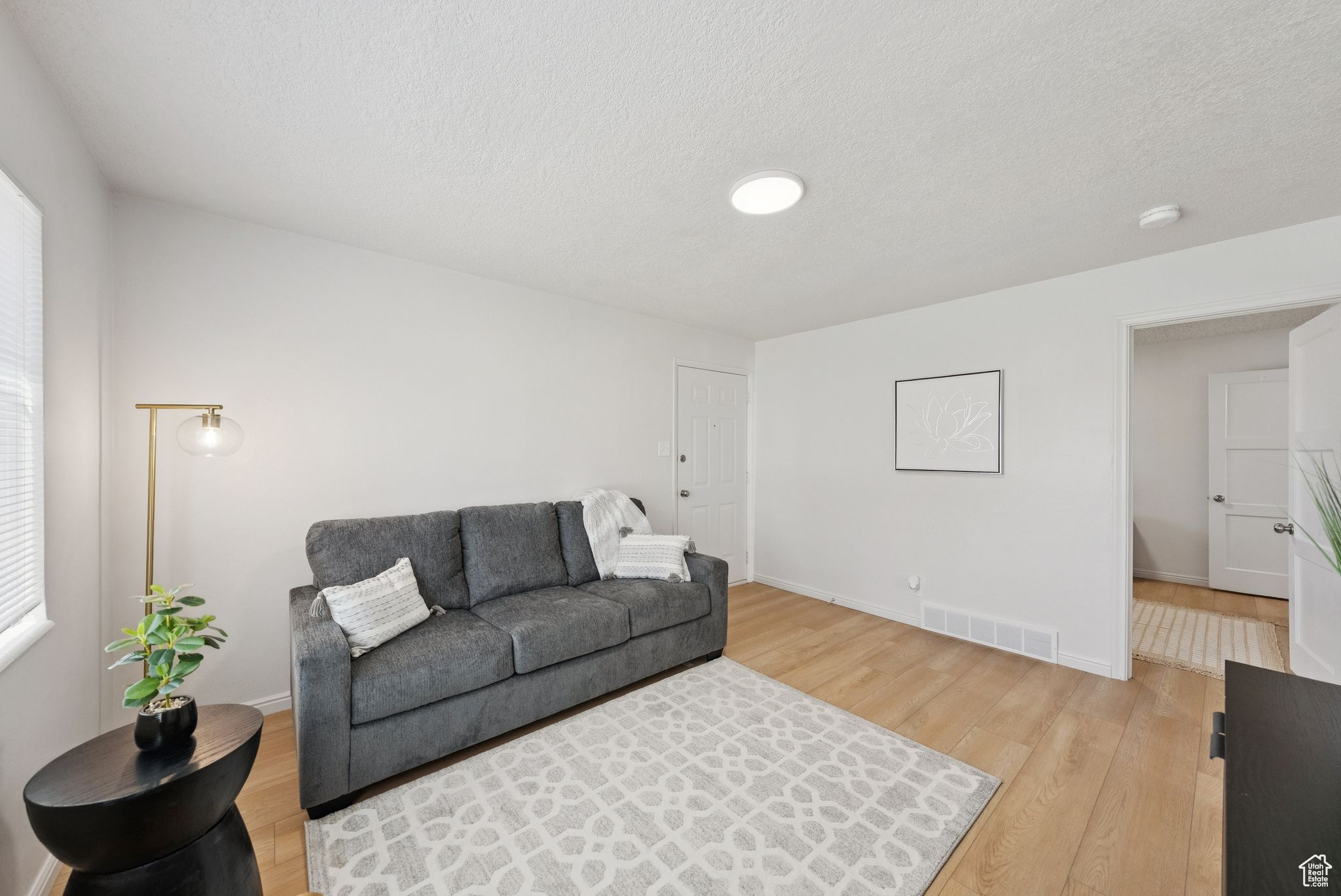 PARKSIDE CIRCLE - Residential Income