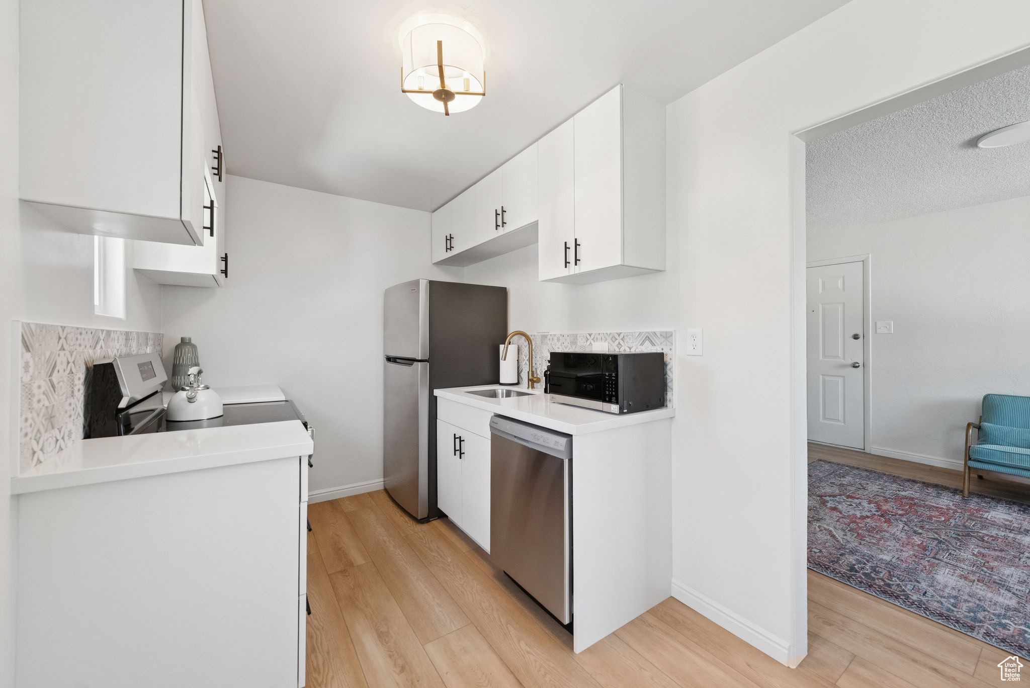 PARKSIDE CIRCLE - Residential Income