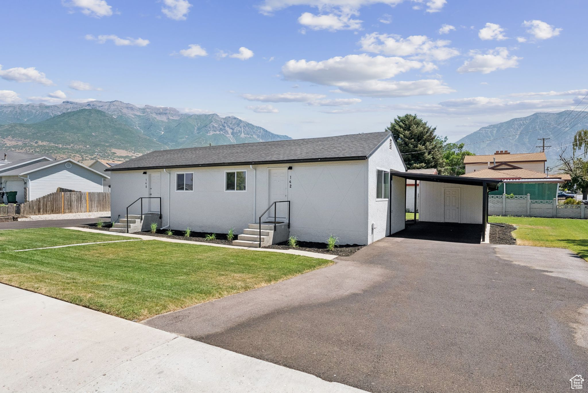 PARKSIDE CIRCLE - Residential Income
