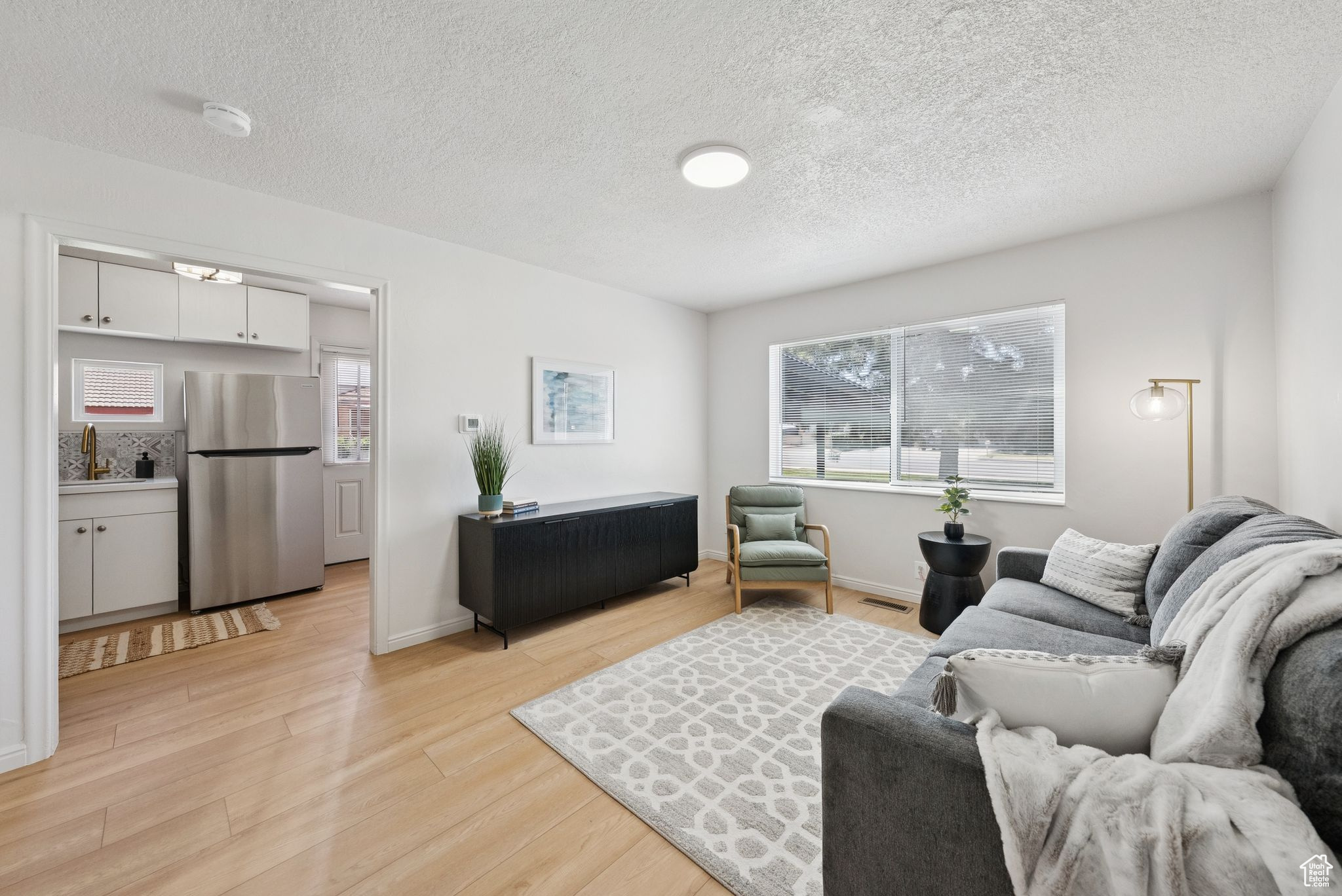 PARKSIDE CIRCLE - Residential Income