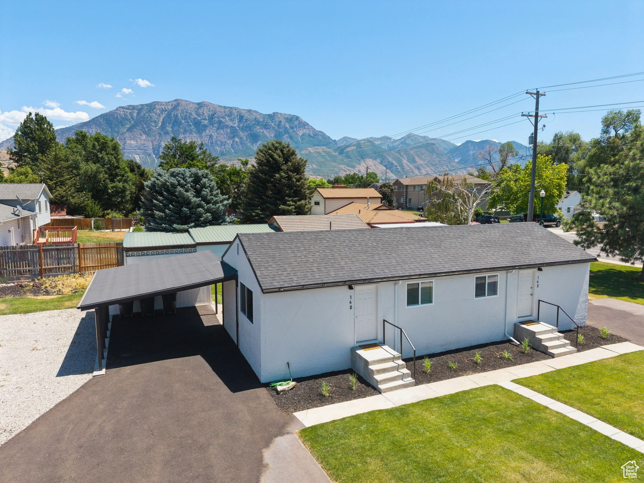 PARKSIDE CIRCLE - Residential Income
